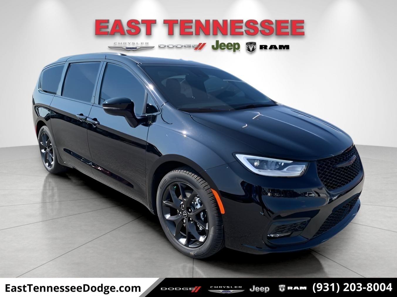 2026 Chrysler Pacifica Limited's photo