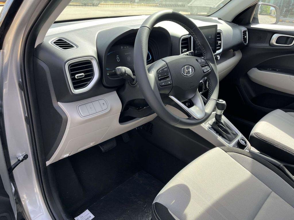 New 2026 Silver Hyundai SEL image 35