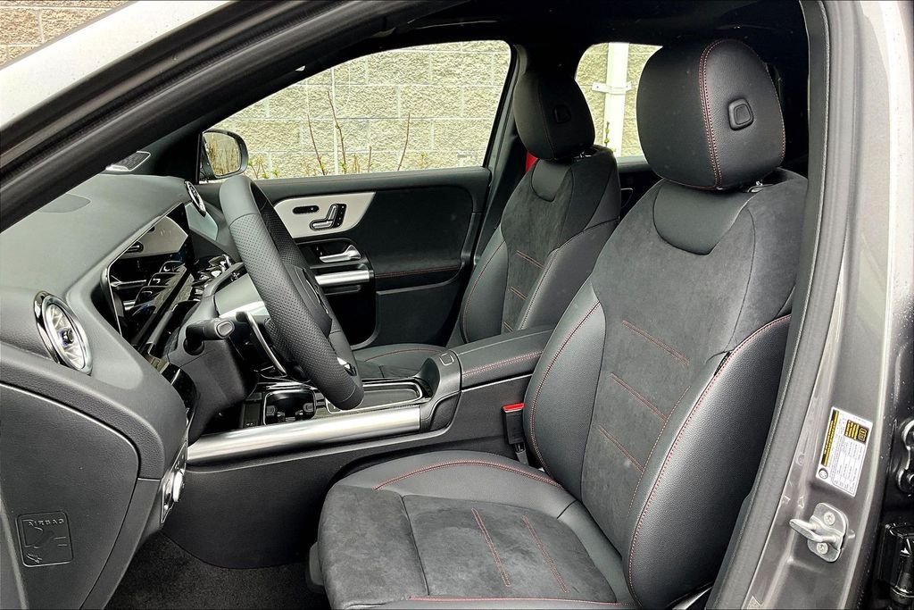 New 2026 Mountain Grey Metallic Mercedes-Benz GLA 35 AMG® image 9