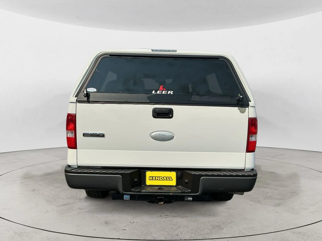 Used 2007 White Ford XL image 6