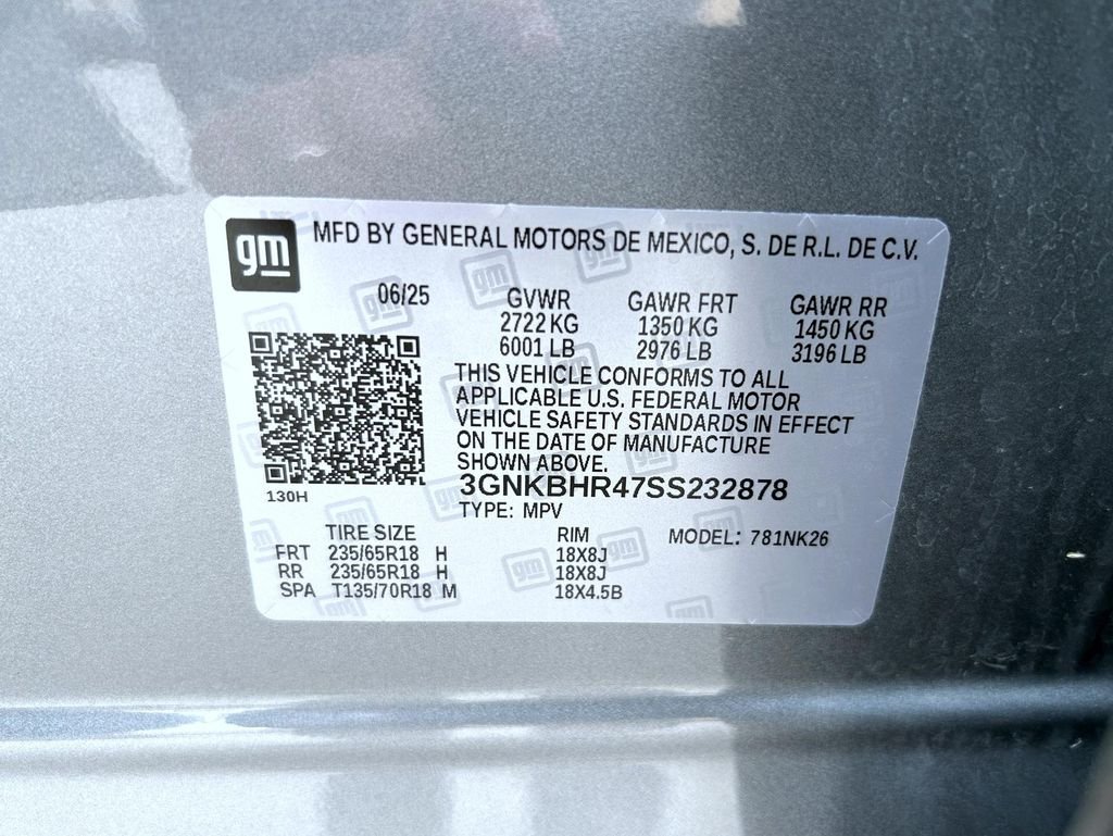 Used 2025 Gray Chevrolet LT image 26