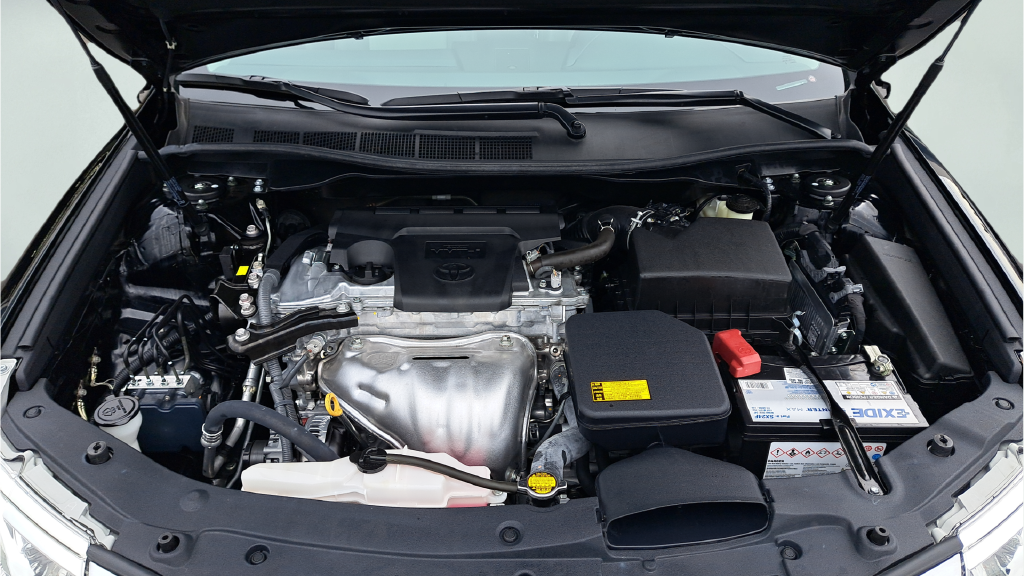 Used 2014 Black Toyota XLE image 27