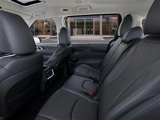 2026 Kia Carnival SX - Photo 18