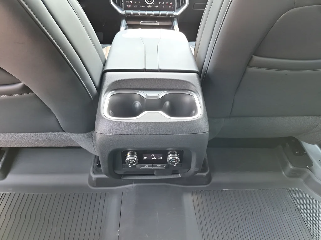 New 2027 Glacier White Tricoat GMC Denali image 32