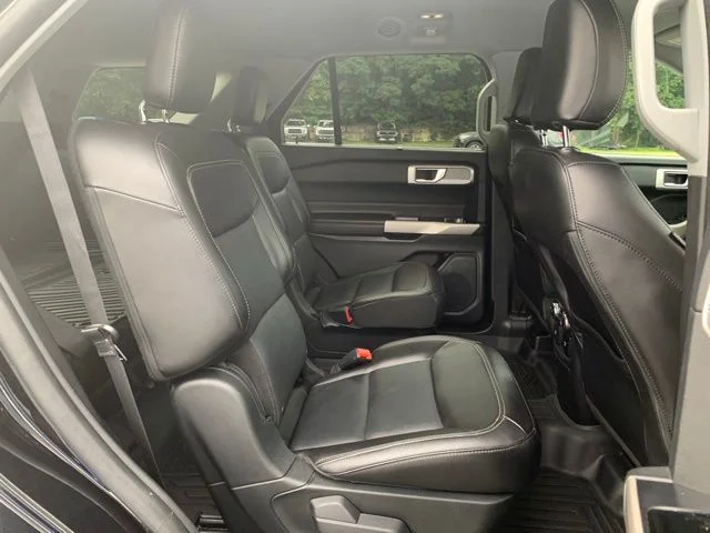 Used 2022 Black Ford Limited image 13