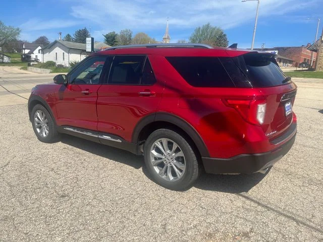 Used 2023 Red Metallic Ford Limited image 4