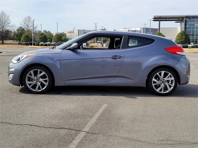 Used 2017 Hyundai Veloster Base with VIN KMHTC6AD8HU310308 for sale in Little Rock, AR