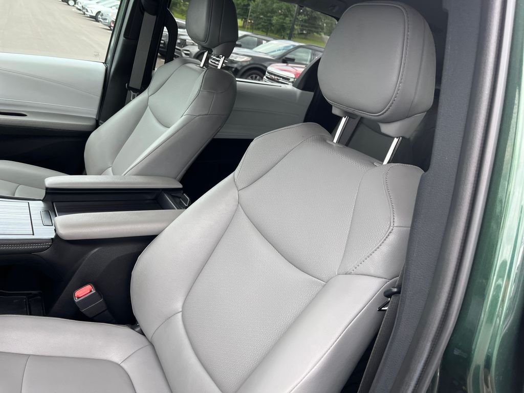 Used 2025 Green Toyota XLE image 12