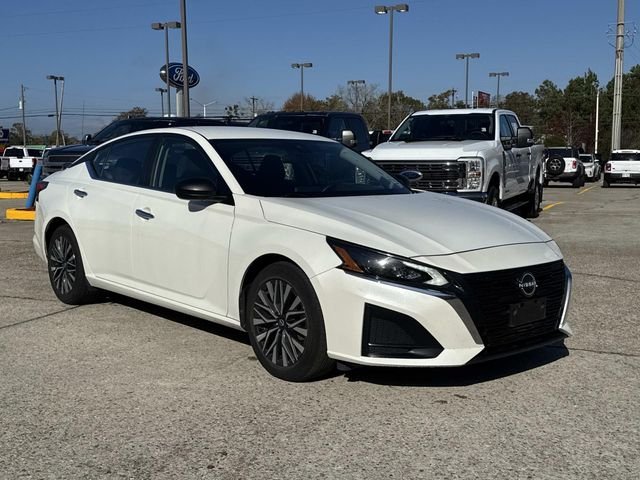 2024 Nissan Altima SV