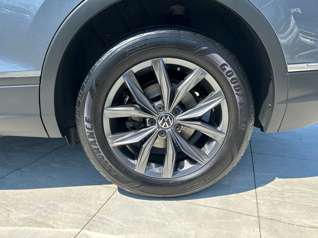 2023 Volkswagen Tiguan SE - Photo 8