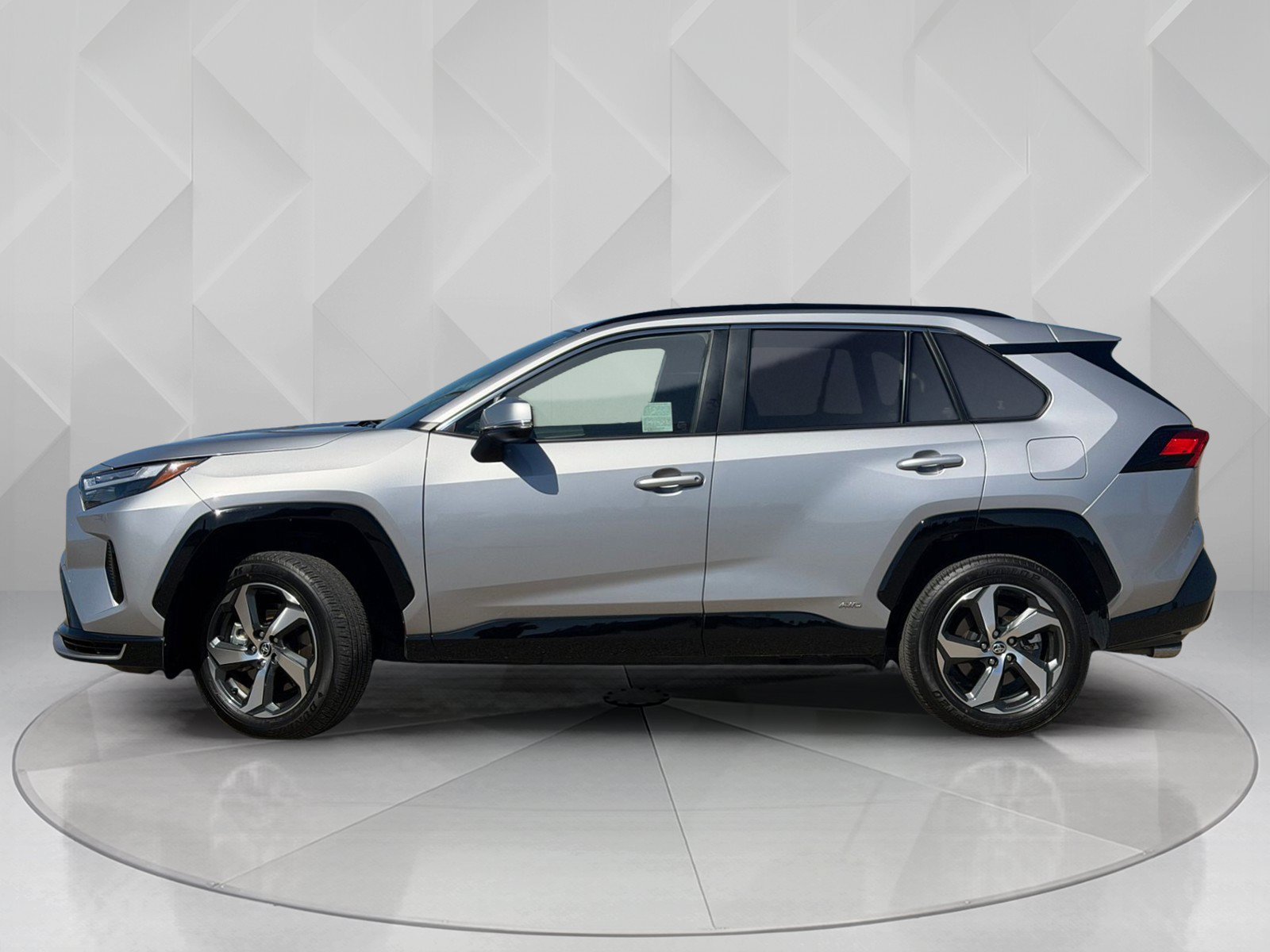 Used 2025 Silver Sky Metallic Toyota SE image 2