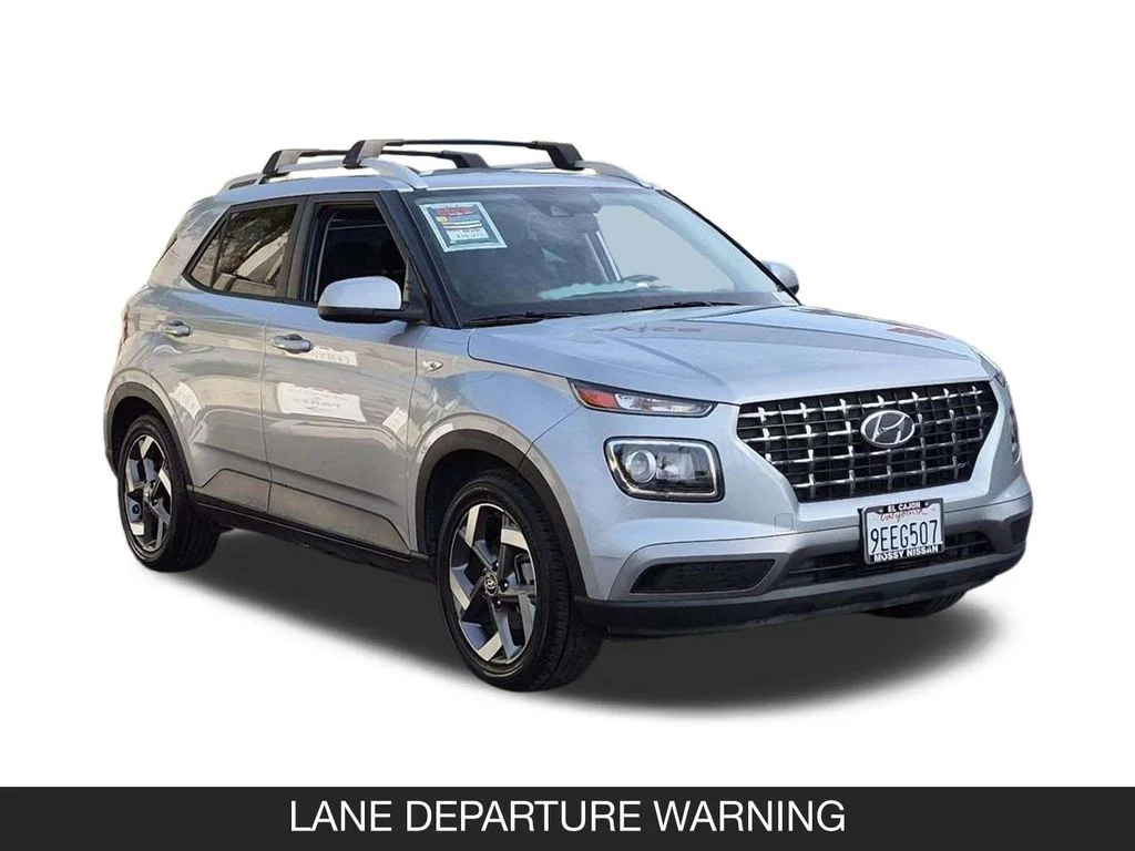 Used 2021 Silver Hyundai SEL image 2