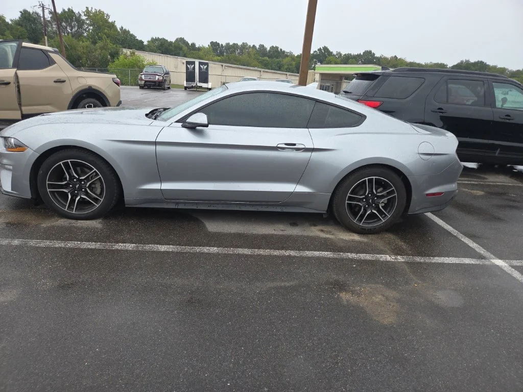 Used 2022 Silver Ford EcoBoost image 7