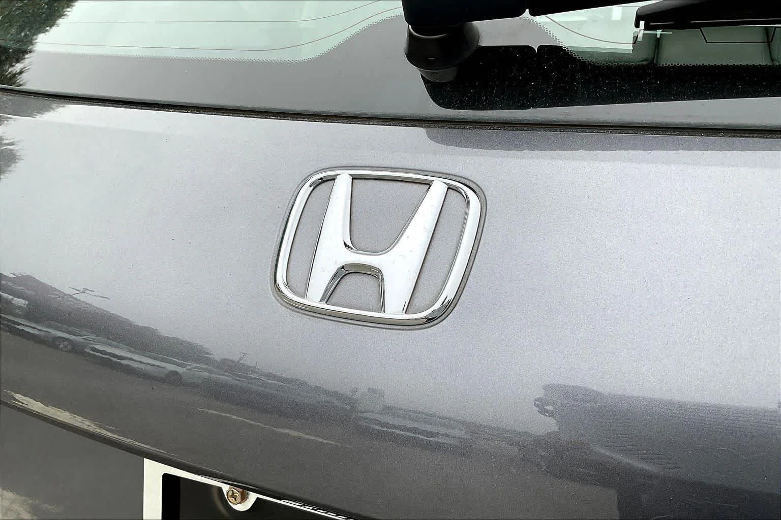 Used 2023 Modern Steel Metallic Honda LX image 9