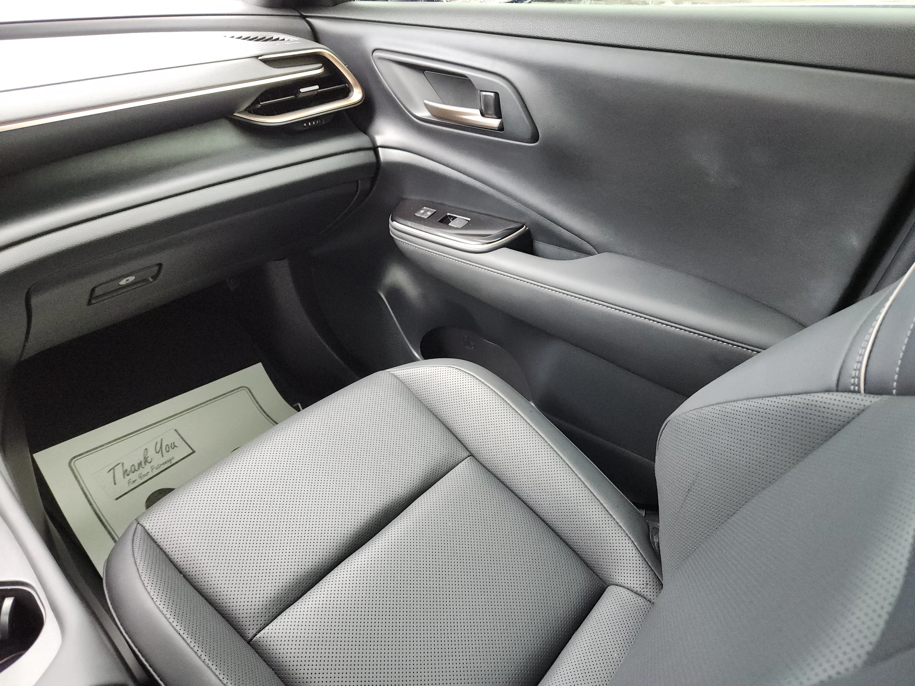 Used 2024 Red Toyota Limited image 27
