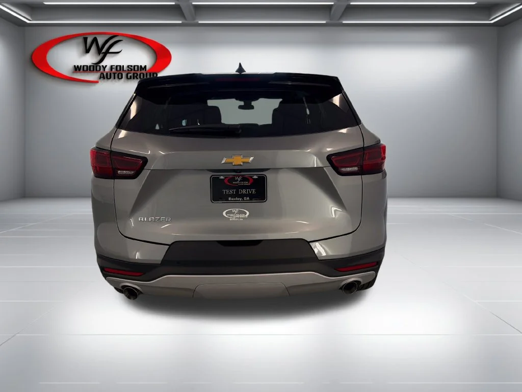 New 2026 Sterling Gray Metallic Chevrolet 2LT image 6