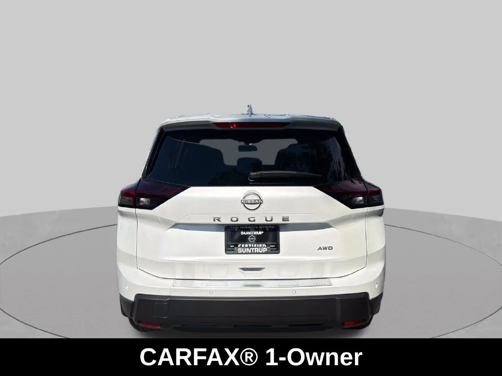 Used 2026 White Nissan SV image 4