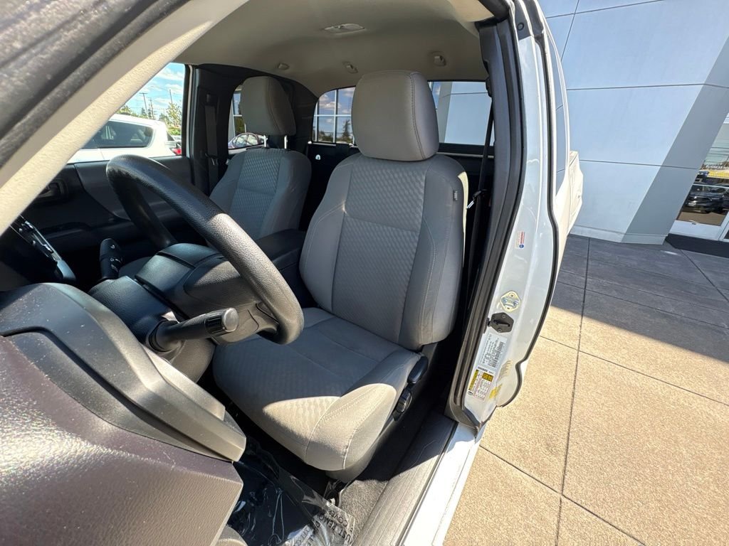 Used 2022 White Toyota SR image 12