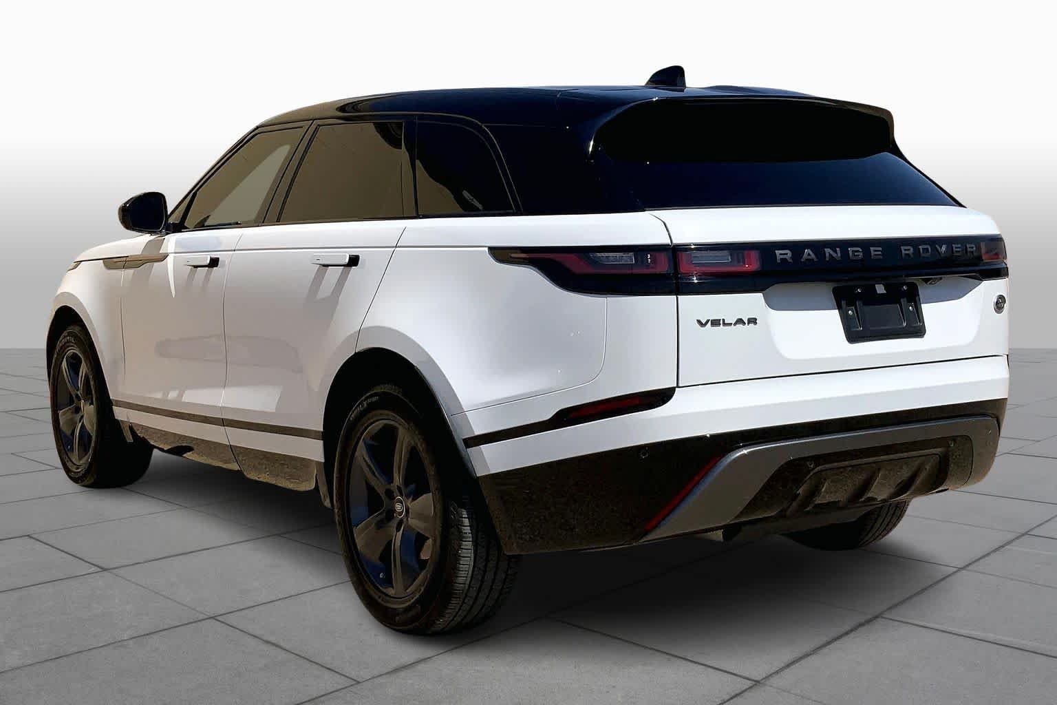 Used 2023 Fuji White Land Rover R-Dynamic S image 22