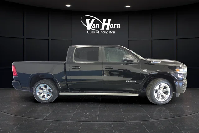New 2026 Diamond Black Crystal Pearl-Coat Exterior Paint RAM Big Horn/Lone Star image 2