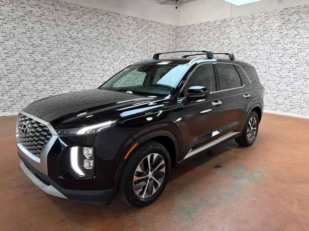 Used 2020 Becketts Black Hyundai SEL image 3