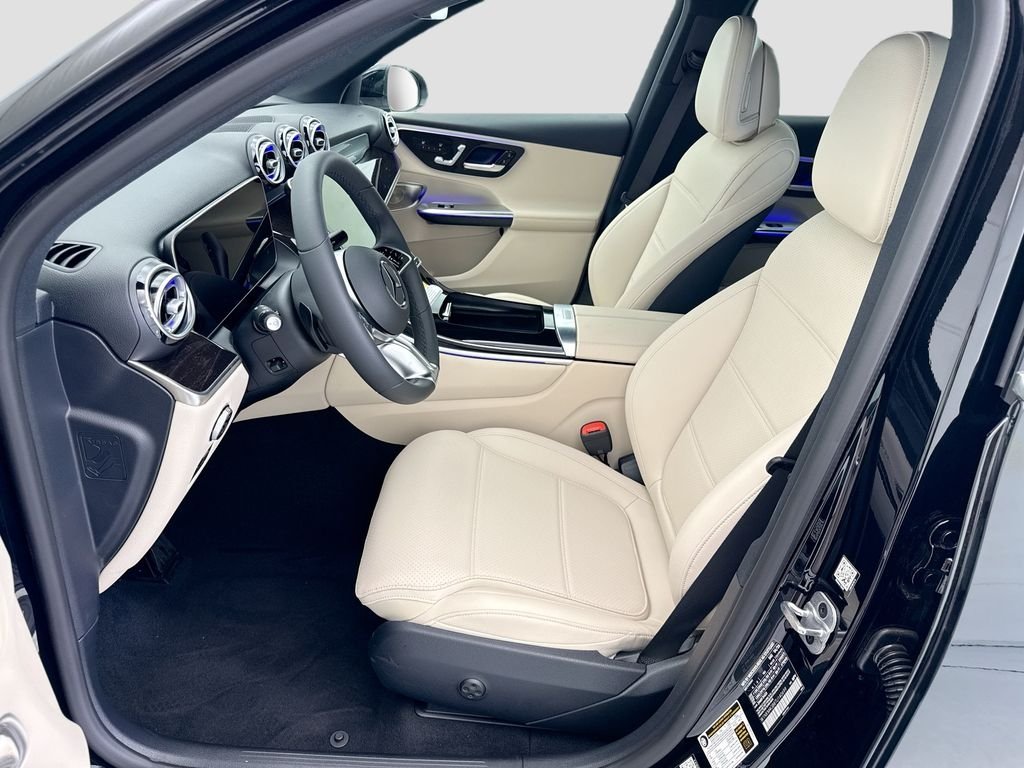 New 2026 Black Mercedes-Benz GLC 300 image 18