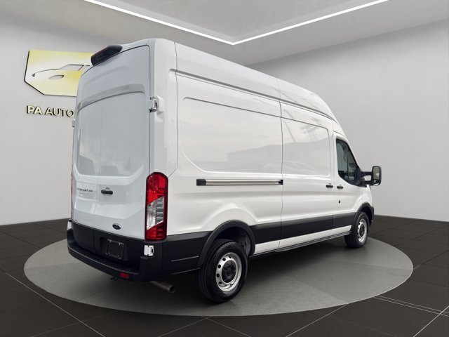 Used 2024 White Ford  image 7