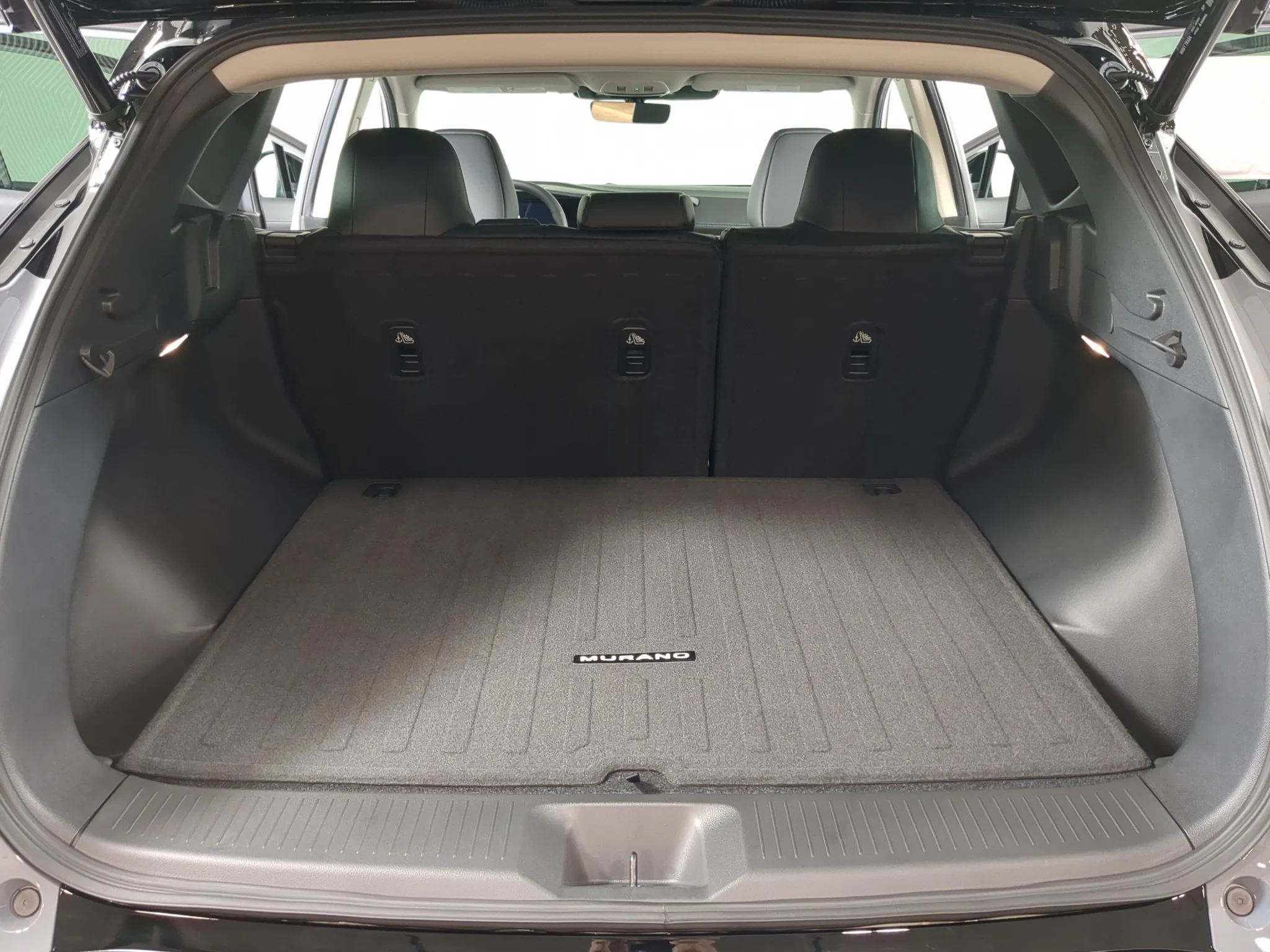New 2027 Boulder Gray Pearl/Super Black Nissan SL image 17