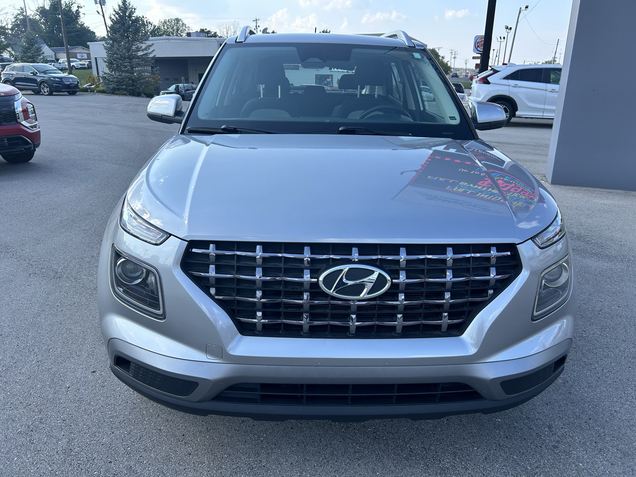 Used 2024 Silver Hyundai  image 8