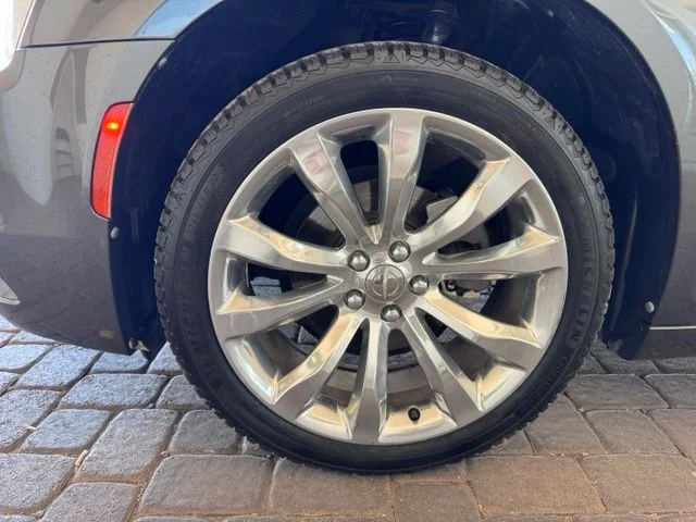 Certified Used 2019 Granite Crystal Clearcoat Metallic Chrysler Limited image 24