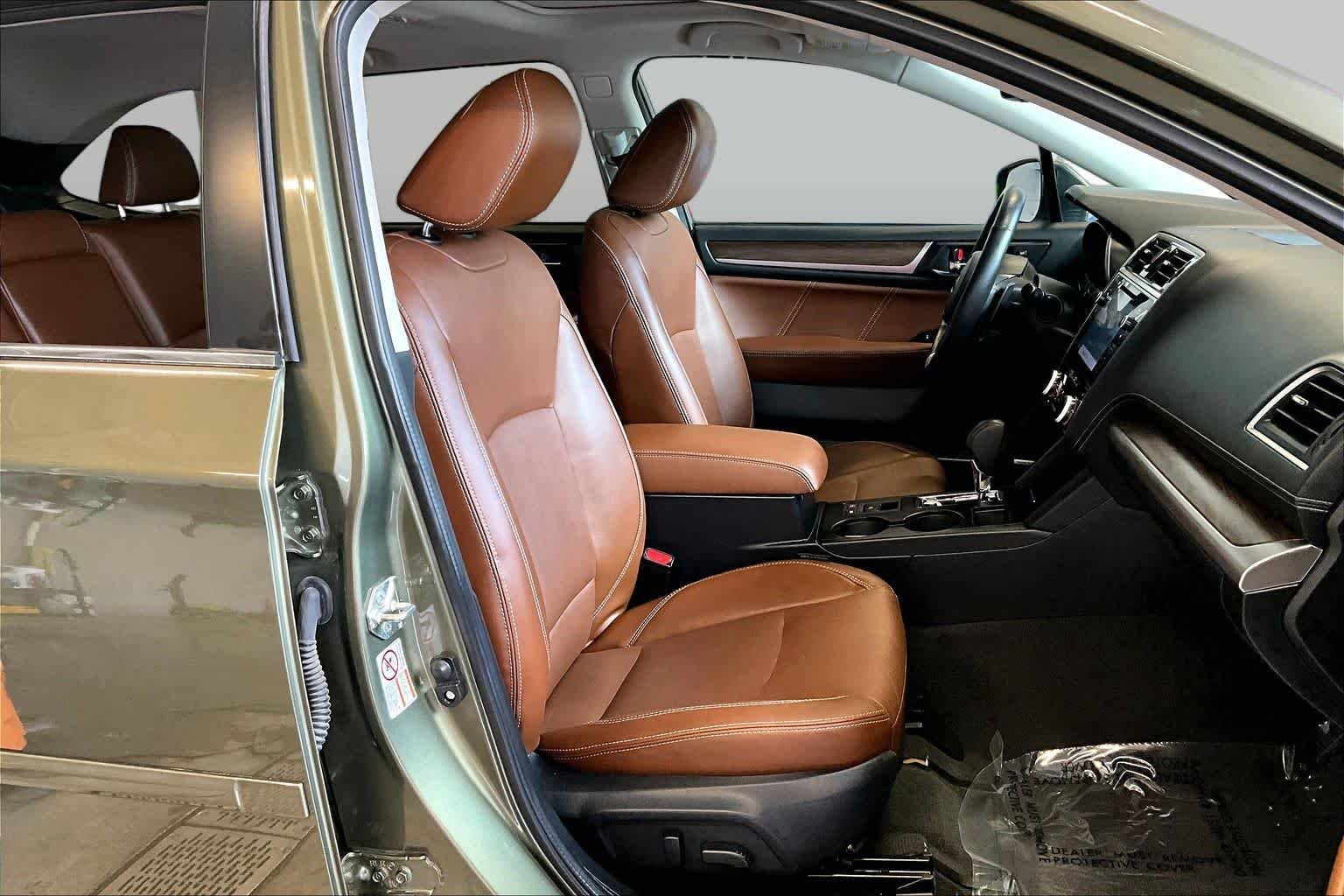 Used 2018 Wilderness Green Metallic Subaru Touring image 9