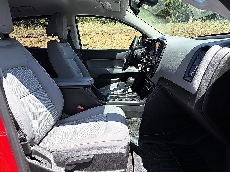 Used 2018 Red Hot Chevrolet 4WD LT image 19