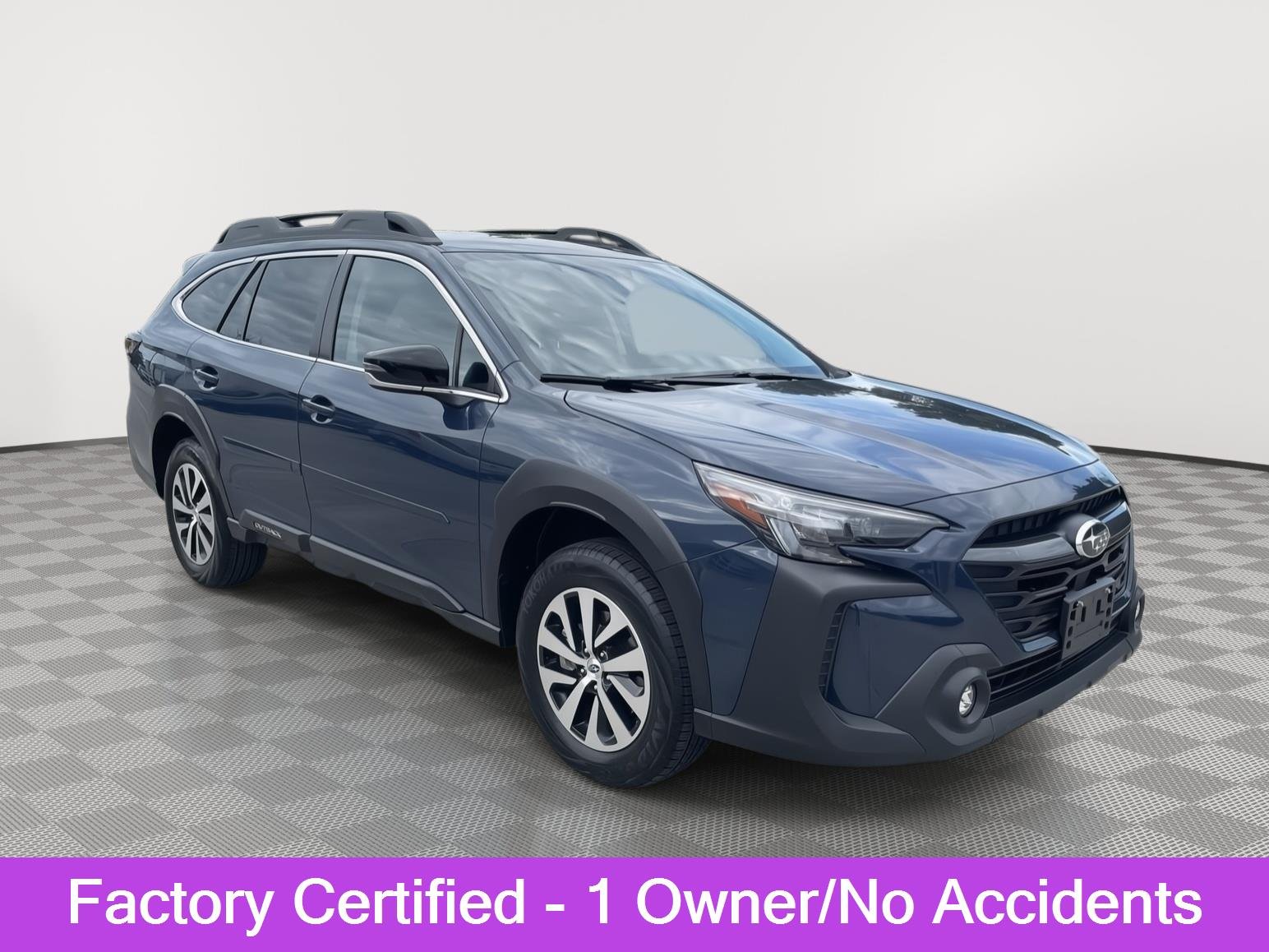 2025 Subaru Outback Premium's photo