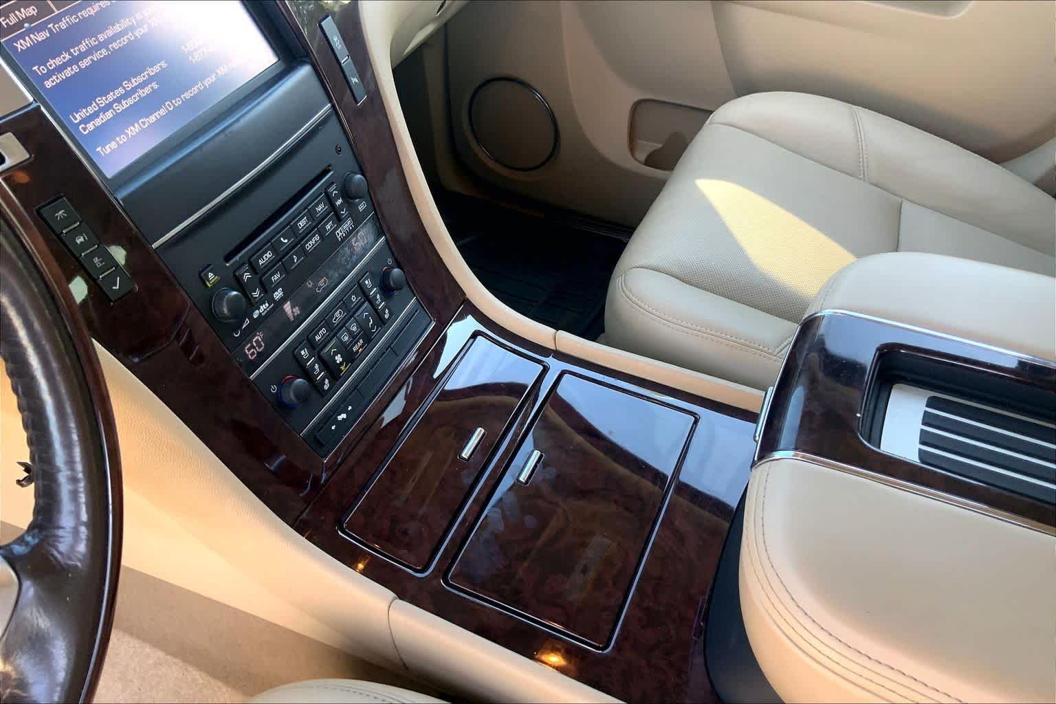 Used 2014 Mocha Steel Metallic Cadillac Luxury image 14