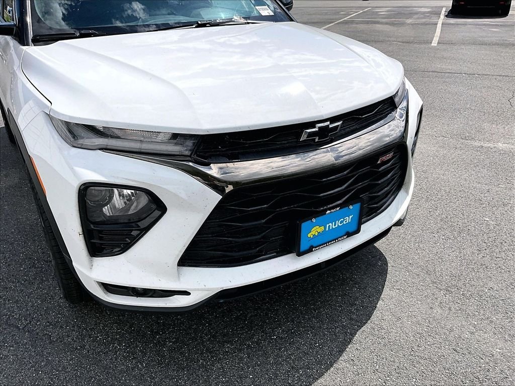 Used 2021 Summit White Chevrolet RS image 5