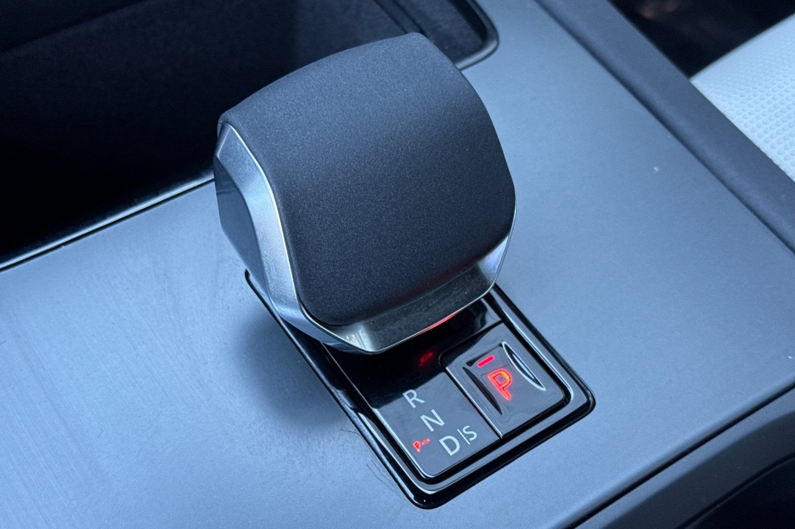 2025 Land Rover Discovery Sport Dynamic SE - Photo 25