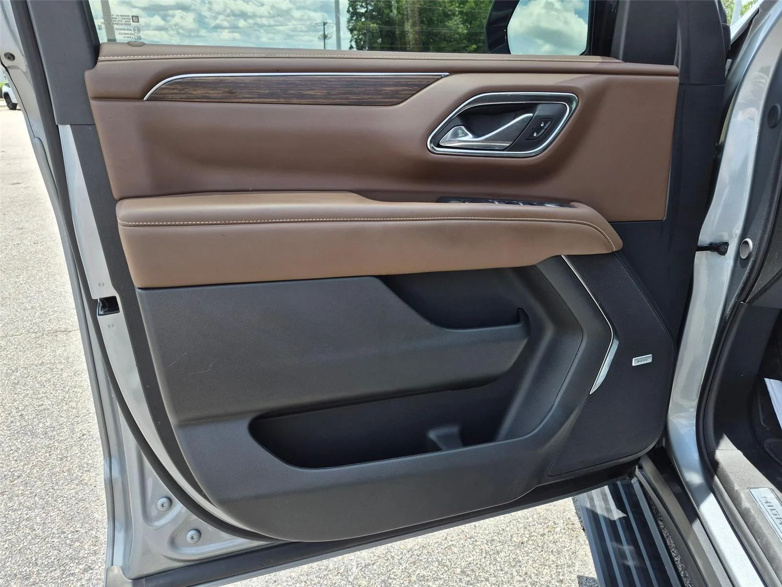 Used 2024 Sterling Gray Metallic Chevrolet High Country image 11