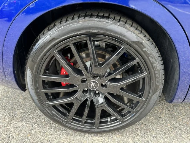 Used 2022 Blu Nobile Tri-Coat Maserati Modena ~ Nerissimo / CPO ELEGIBLE !!! image 11