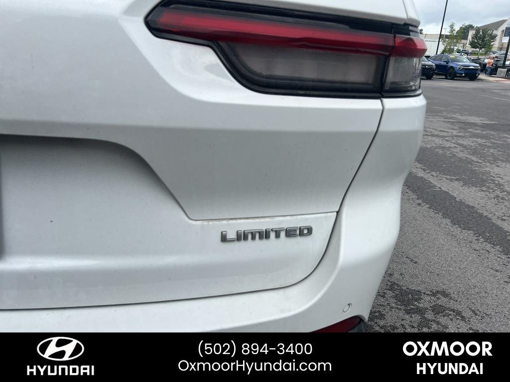Used 2021 Bright White Clearcoat Jeep Limited image 10