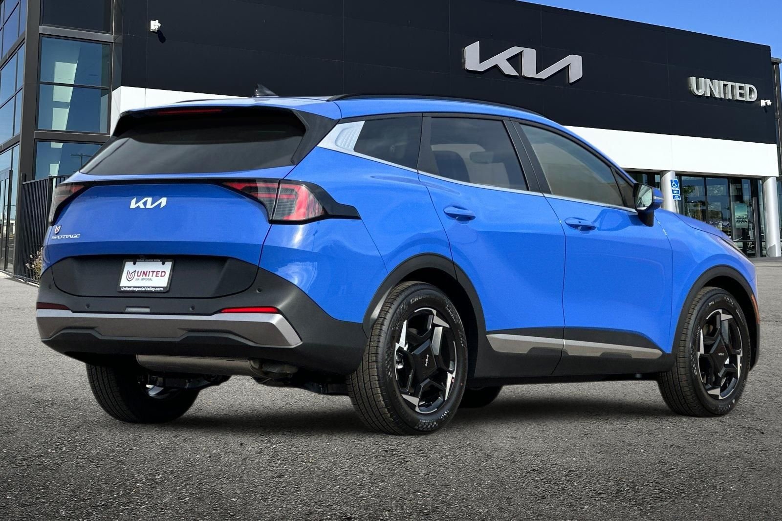 2026 Kia Sportage EX - Photo 4