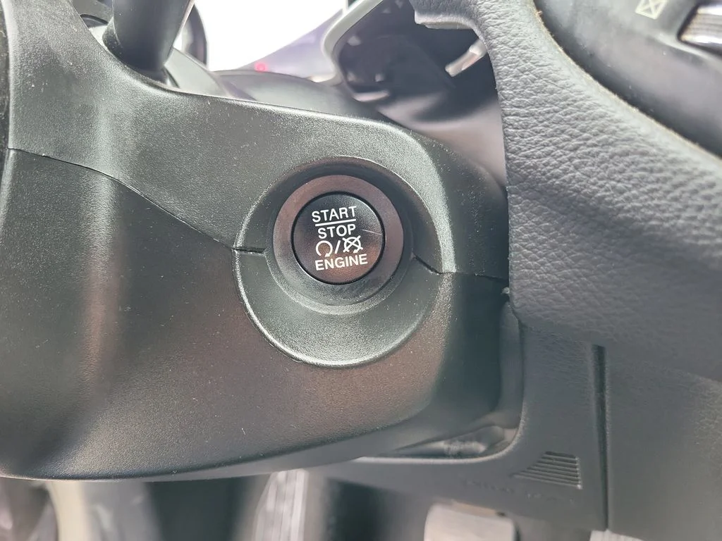 Used 2020 Gray Jeep Latitude image 26