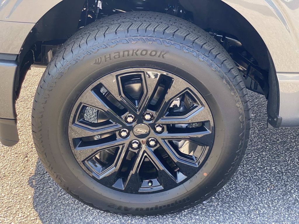 New 2026 Carbonized Gray Metallic Ford Lariat® image 7