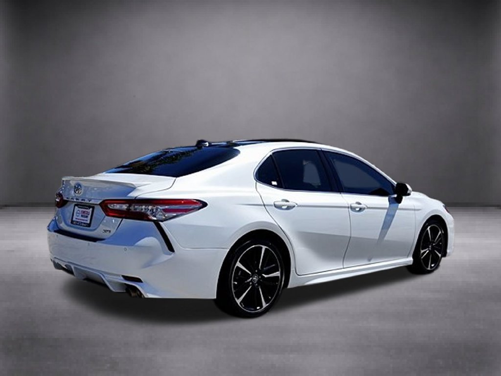 Used 2019 Beige Toyota XSE V6 image 3