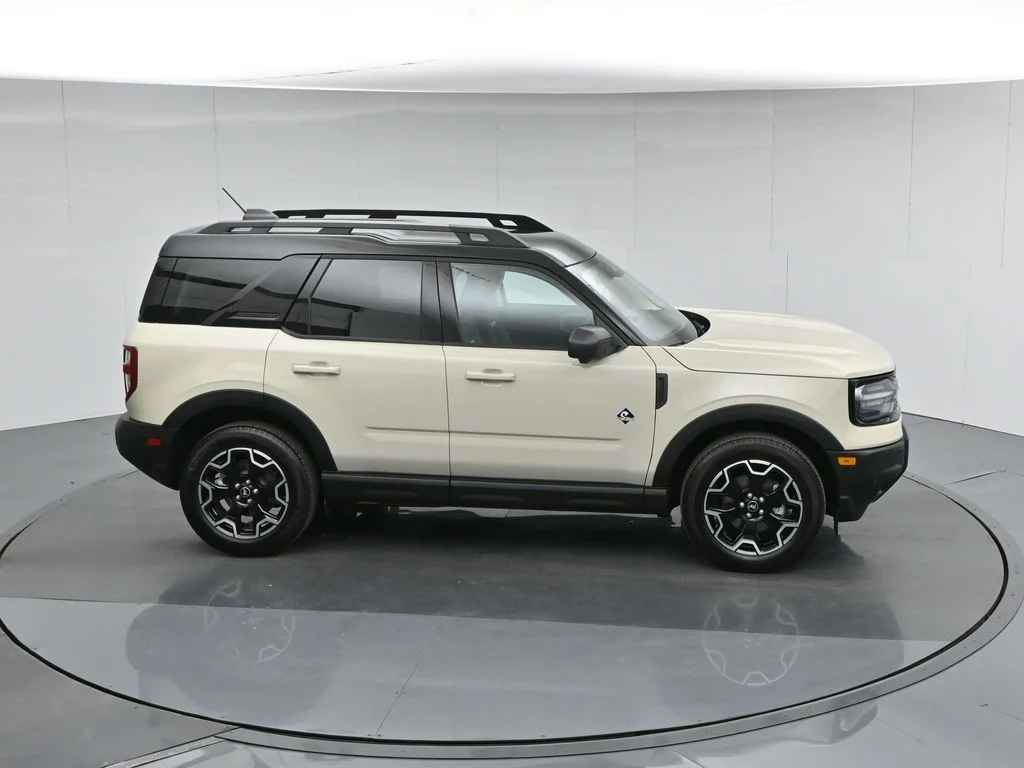 Certified Used 2025 Beige Ford Outer Banks image 56