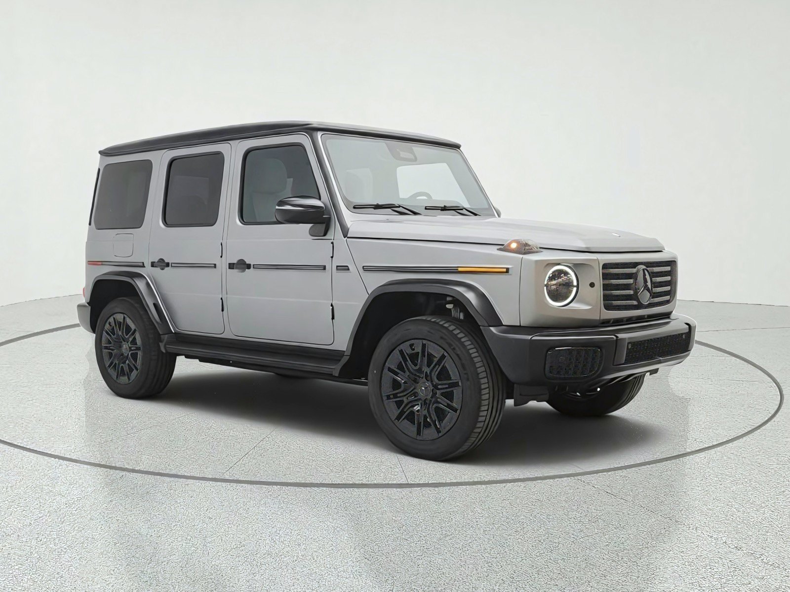 New 2027 MANUFAKTUR Platinum Magno Mercedes-Benz G 580e SUV image 24