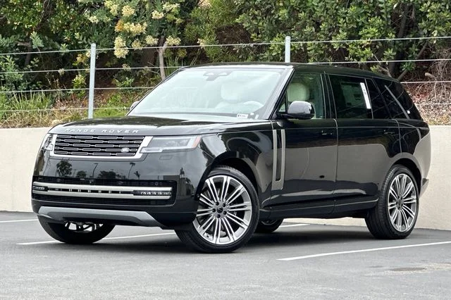 New 2026 Santorini Black Land Rover SE image 1