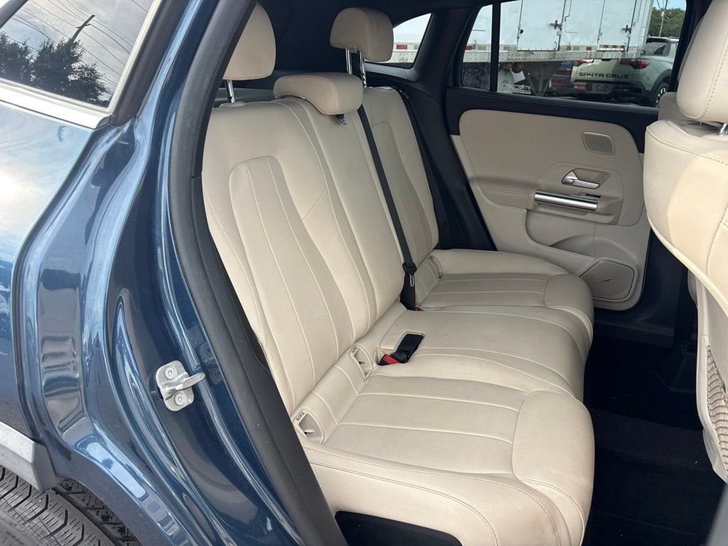 2023 Mercedes-Benz GLA Base - Photo 17
