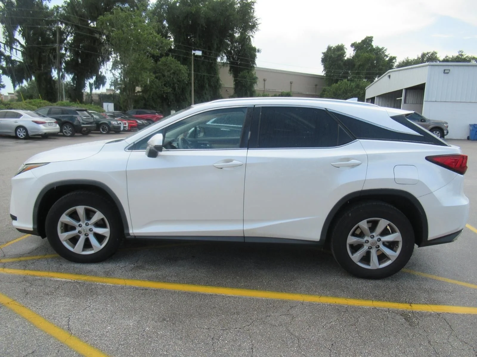 Used 2017 White Lexus 350 image 6