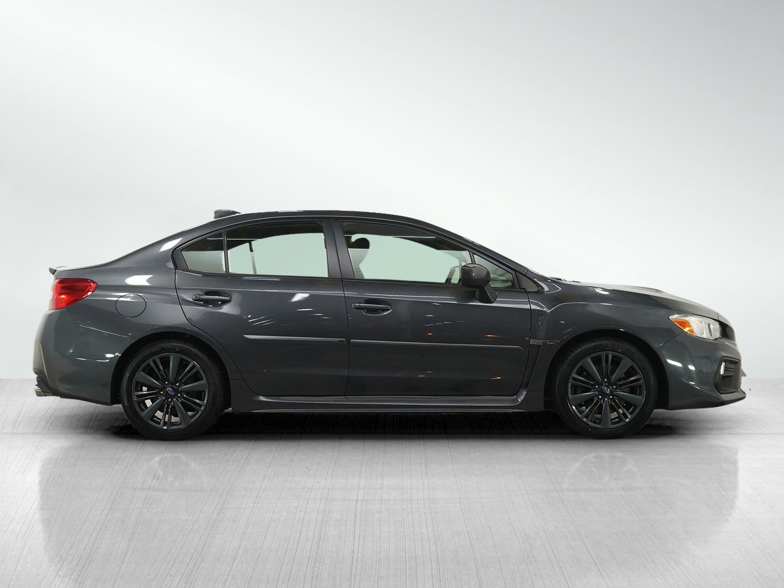 Used 2020 Magnetite Gray Metallic Subaru  image 6