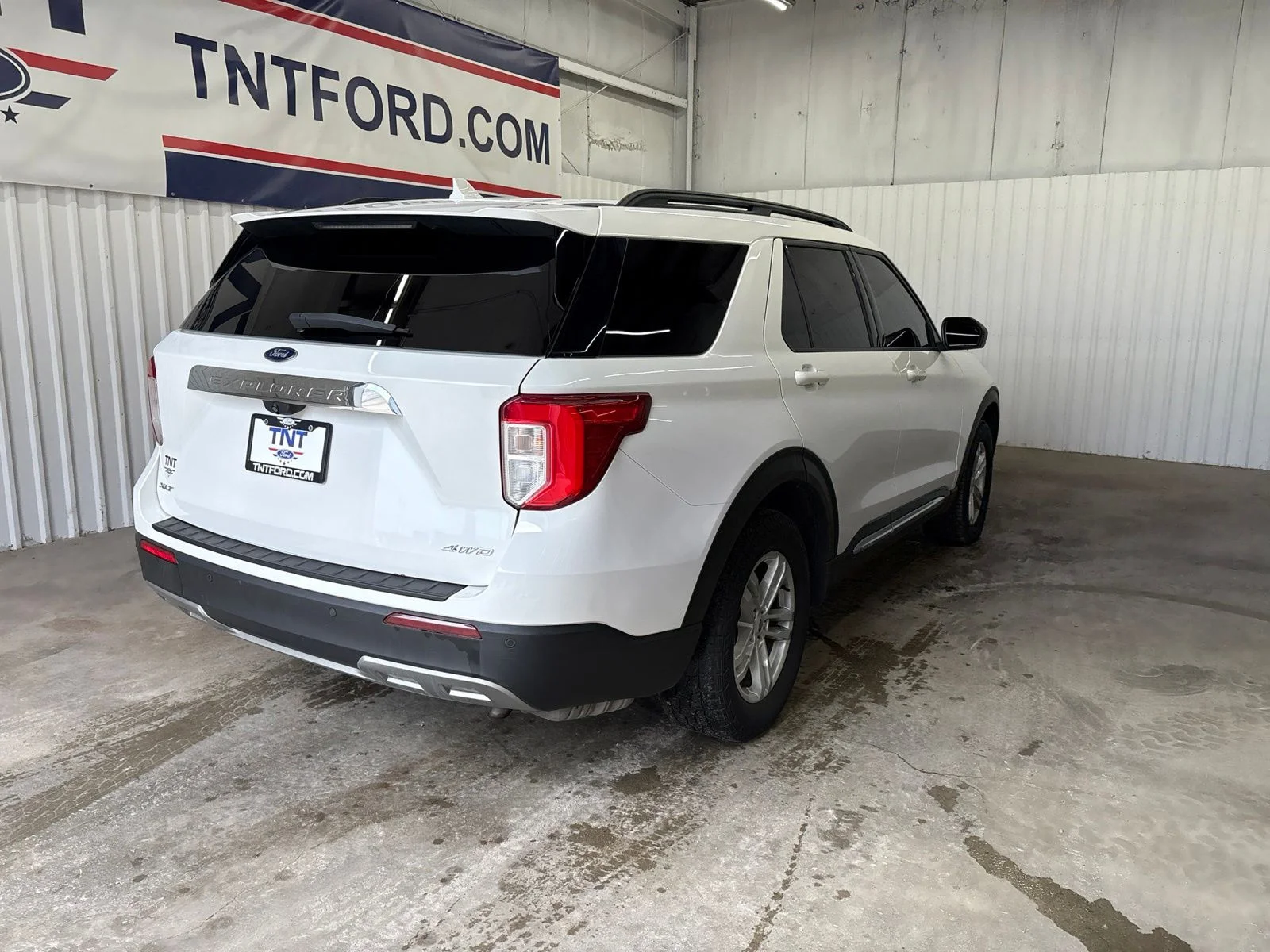 Certified Used 2021 White Metallic Ford XLT image 7
